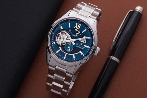 Mẫu Orient Star Classic Mechanical Contemporary Skeleton Joker RE-AV0114E00B