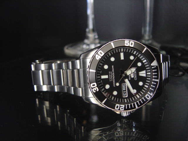 dong-ho-Seiko-5-Sport-SNZF17K1.JPG