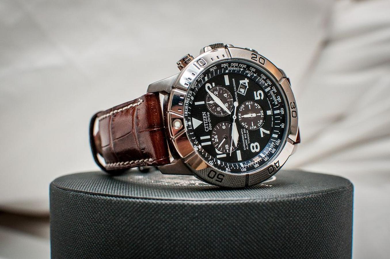 dong-ho-citizen-bl5250-02l.jpg