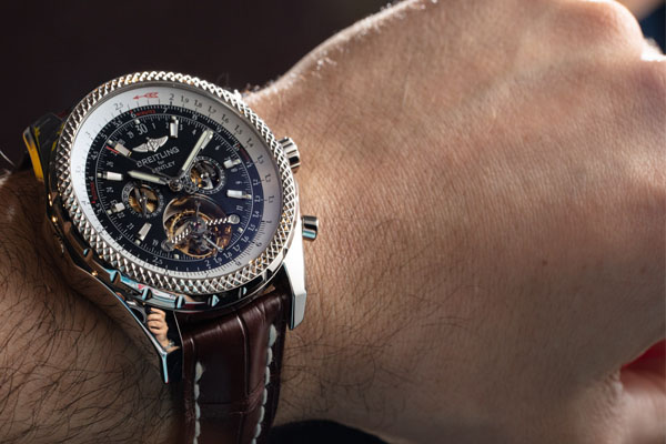 dong-ho-co-breitling