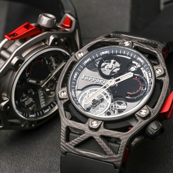 dong-ho-hublot-cua-minh-nhua