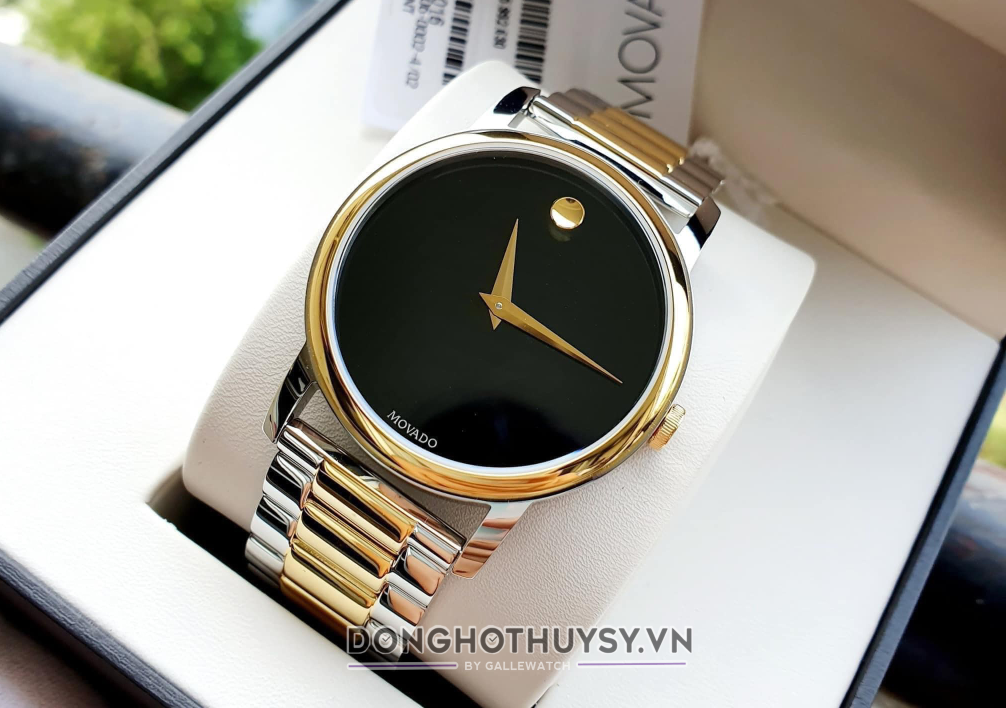 dong-ho-movado
