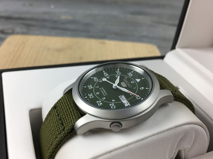 dong-ho-seiko-5-snk805k2