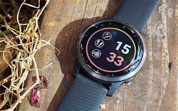 dong-ho-thong-minh-chong-nuoc-Garmin-Vivoactive 4-01