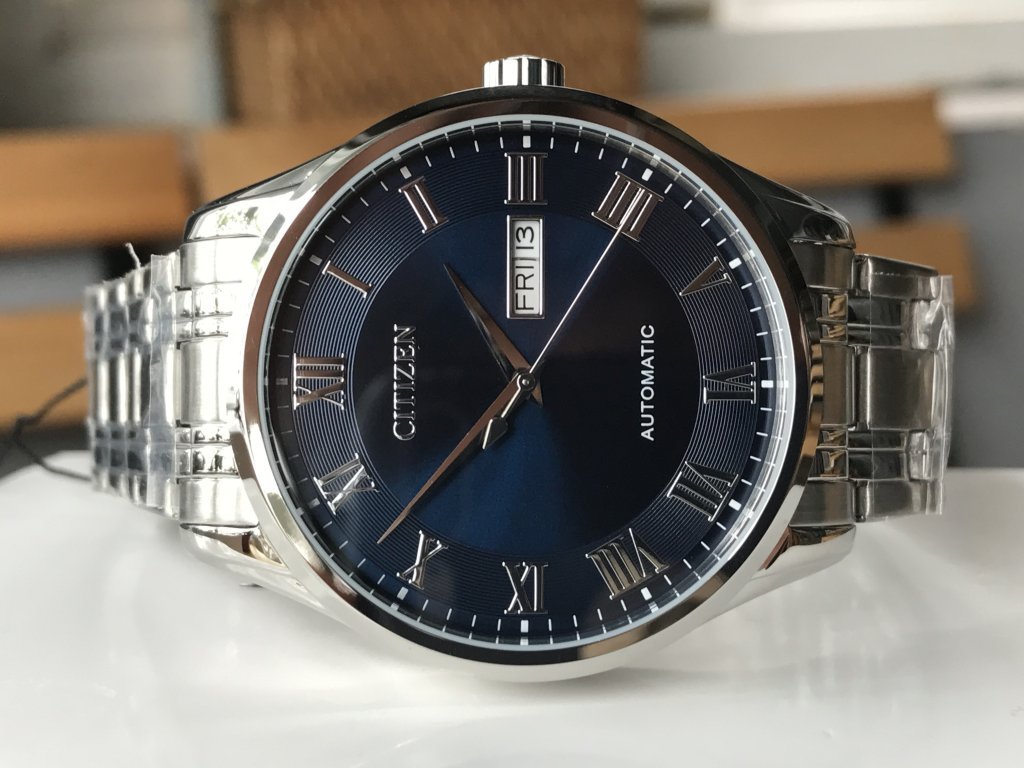 mat-dong-ho-citizen-nh8360-80l