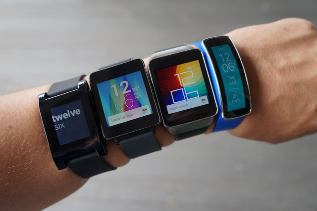 smartwatch-lineup-android-wear-pebble-gear-fit