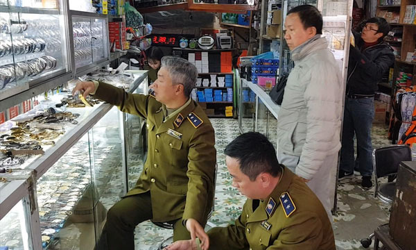 thu-giu-dong-ho-fake