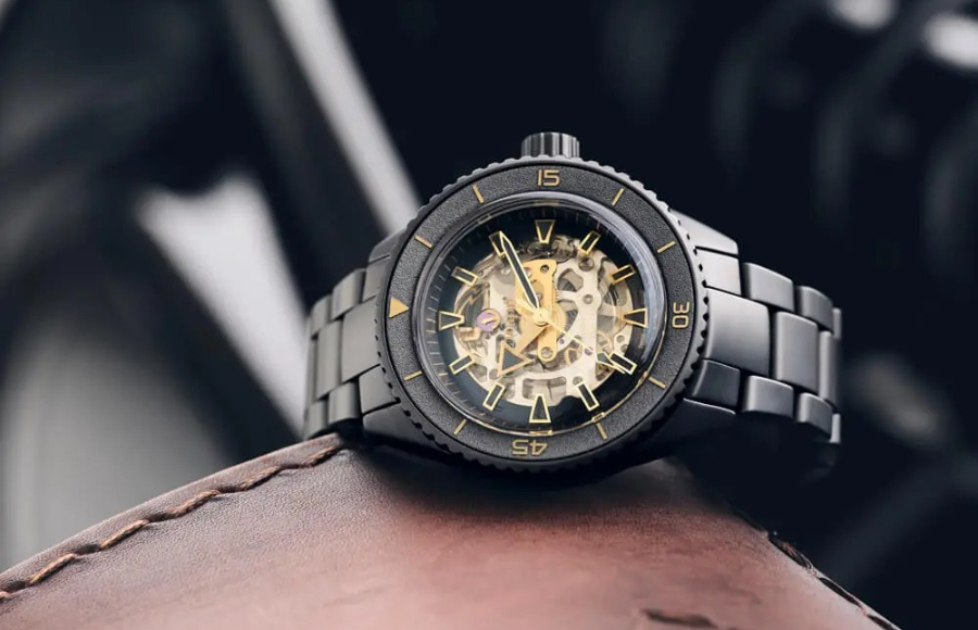 Rado Captain Cook