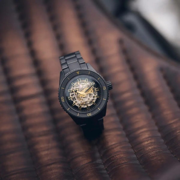 Rado Captain Cook