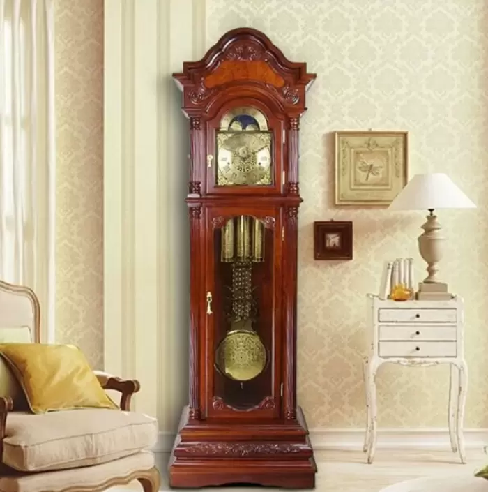 Đồng hồ cây phòng khách mang đến tính thẩm mỹ cao