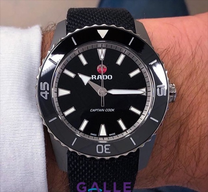 Rado R32501156 là chiếc đồng hồ nam dành cho doanh nhân rất được ưa chuộng