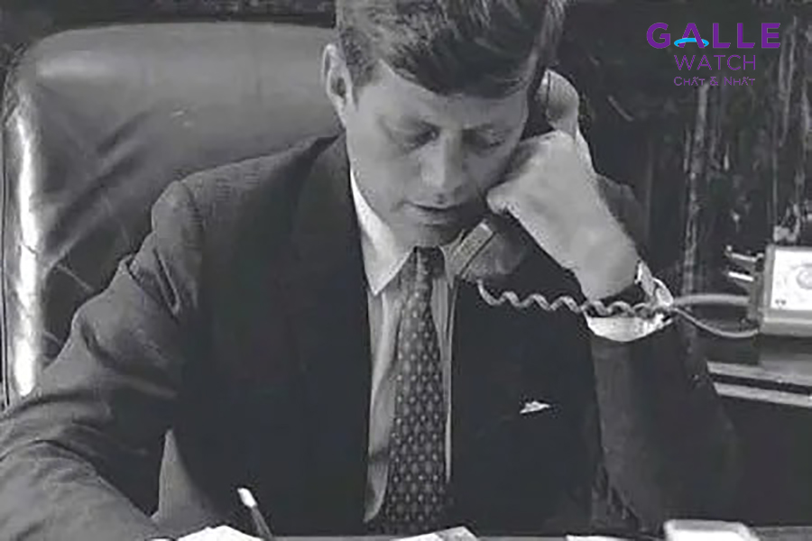 John F Kennedy - Cartier Tank 2