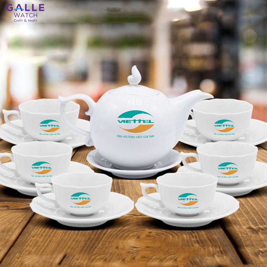 Trong bất kỳ văn phòng nào bộ ấm chén cũng là không thể thiếu chính vì vậy mà đây chắc chắn cũng là một món quà ấn tượng