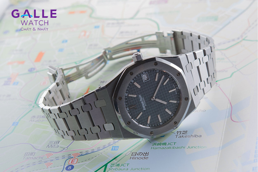 Vậy Gerald Genta là ai?