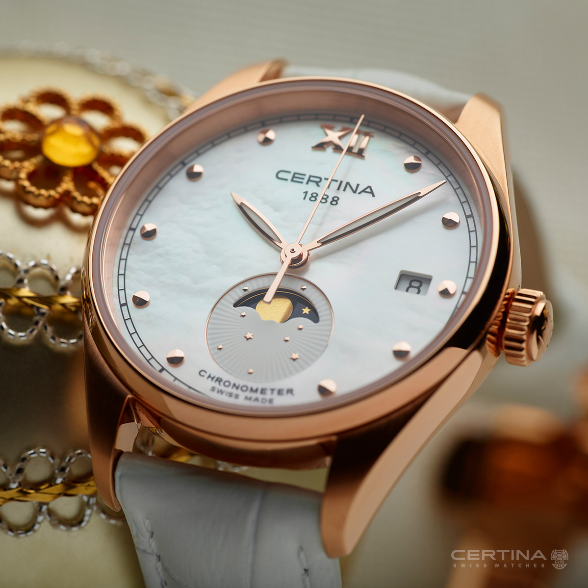 Đồng hồ Certina C033.257.36.118.00 được trang bị kính sapphire bảo vệ mặt số