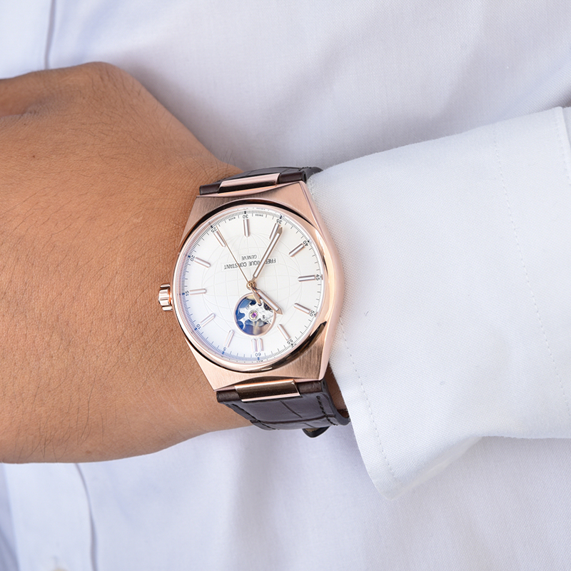 Đồng hồ Frederique Constant FC-310V4NH4 thương hiệu đồng hồ nổi tiếng Thuỵ Sỹ.