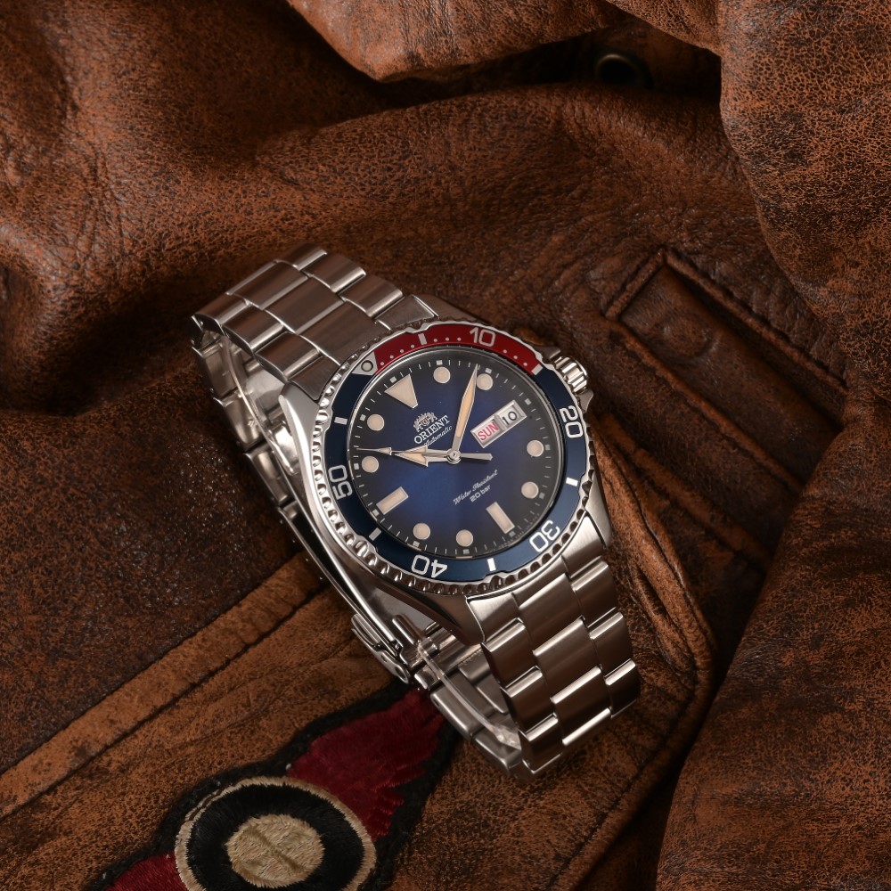 Đồng hồ nam onrient sports RA-AA0812L19B chính hãng.