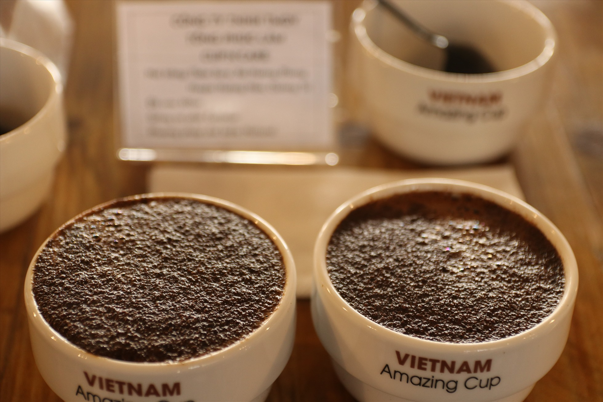 Cà phê đặc sản là lựa chọn an toàn, tinh tế và phù hợp với sếp nam