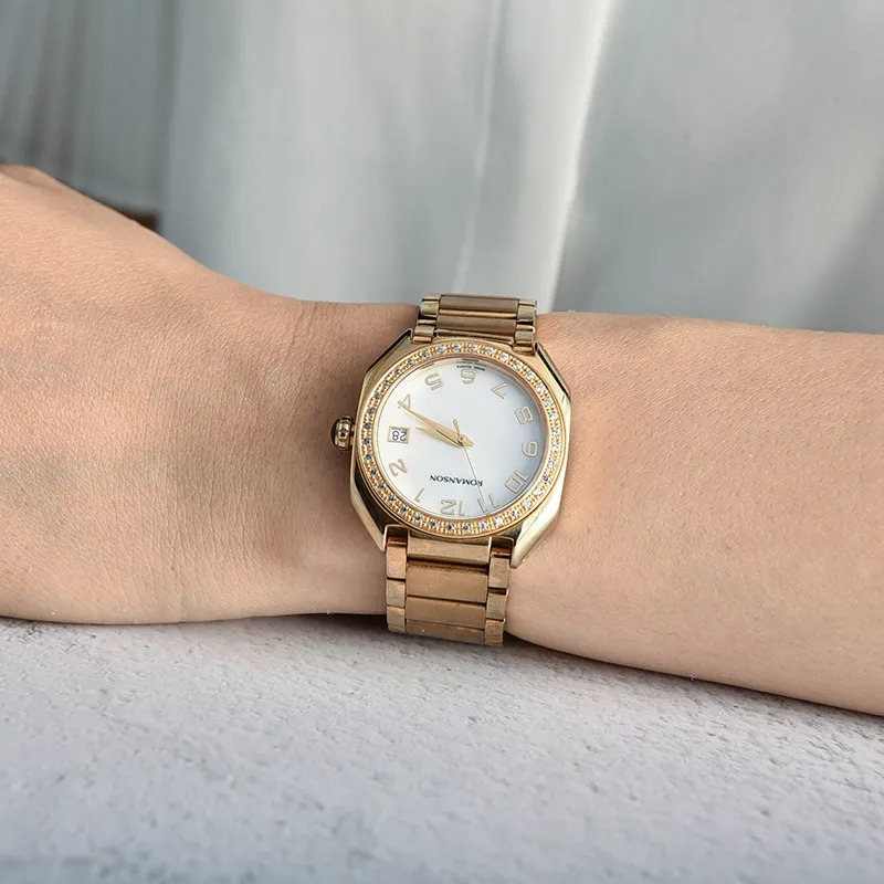 RM1208QLGWH