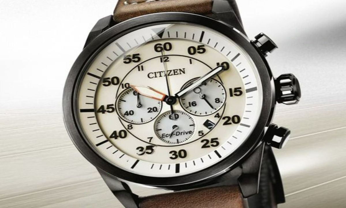 Đồng hồ hết pin chạy sai giờ